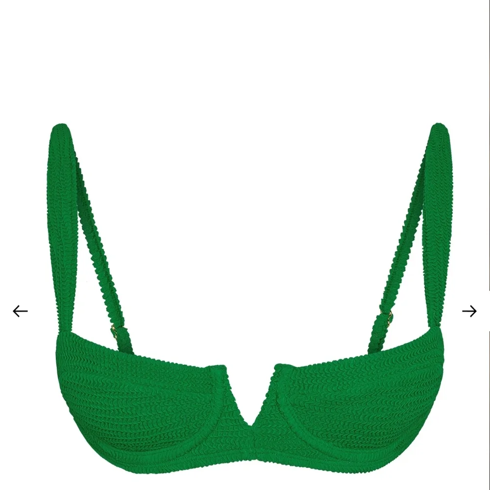 NWOT Monday Swimwear Set Clovelly Bikini Top and Antigua Bottom in Palm Green